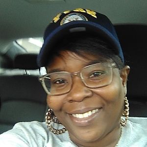 Meet your Posher, Tinita